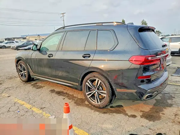 5UXCX6C0XN9J34152 2022 BMW X7 - Image 2