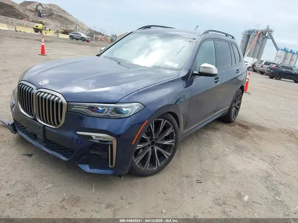 5UXCX6C0XN9M99530 2022 BMW X7 - Image 2