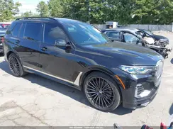 5UXCX6C12M9E15582 2021 BMW X7