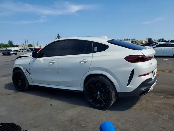 5UXCY4C01M9F28237 2021 BMW X6 - Image 2