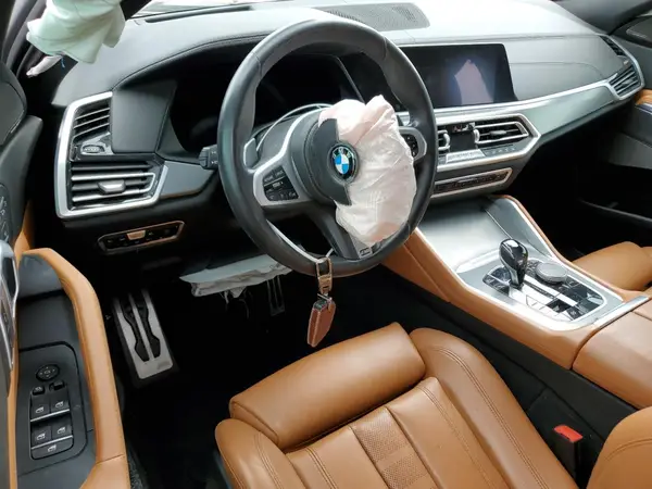 5UXCY4C05M9D94610 2021 BMW X6 - Image 8