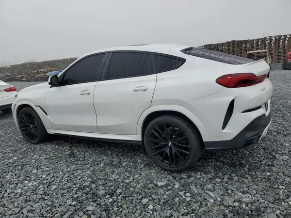 5UXCY6C00N9J28423 2022 BMW X6 - Image 2