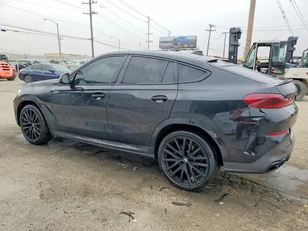 5UXCY6C00N9K38873 2022 BMW X6 - Image 2