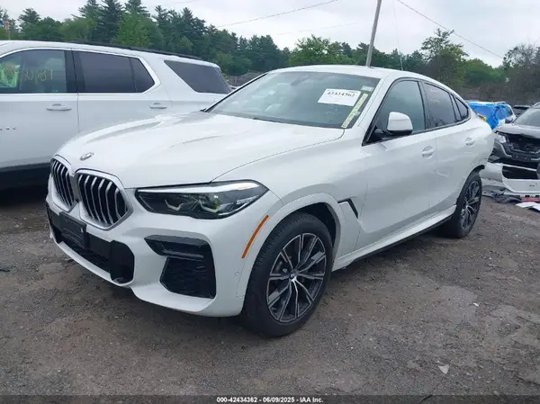 5UXCY6C00N9K75129 2022 BMW X6 - Image 2