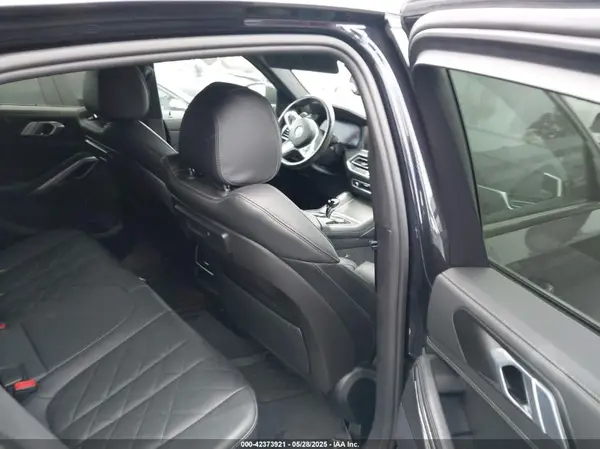 5UXCY6C00P9P18544 2023 BMW X6 - Image 8