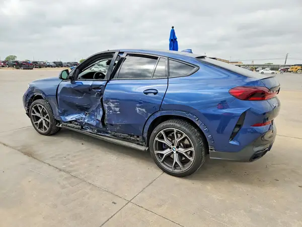 5UXCY6C01M9G87058 2021 BMW X6 - Image 2