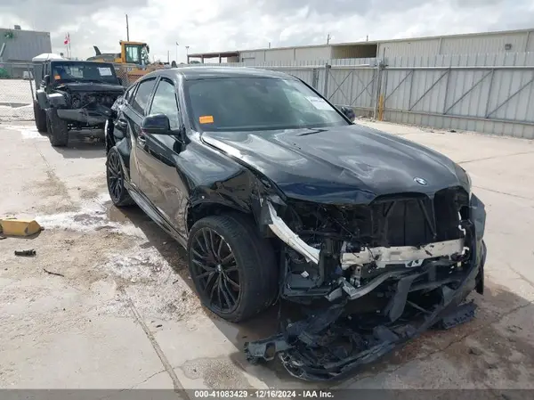 5UXCY6C01N9K61756 2022 BMW X6 - Image 1