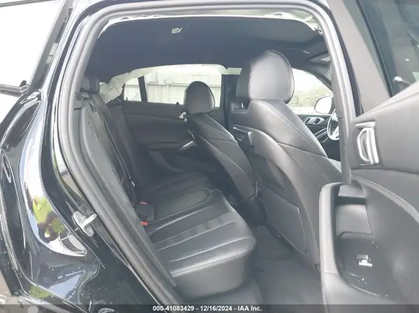 5UXCY6C01N9K61756 2022 BMW X6 - Image 8