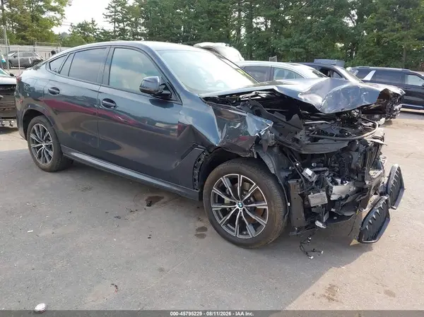 5UXCY6C01N9M56837 2022 BMW X6 - Image 1