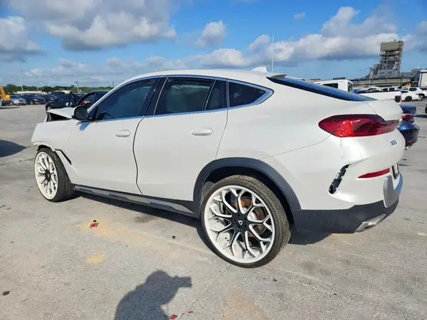 5UXCY6C01P9N74437 2023 BMW X6 - Image 2