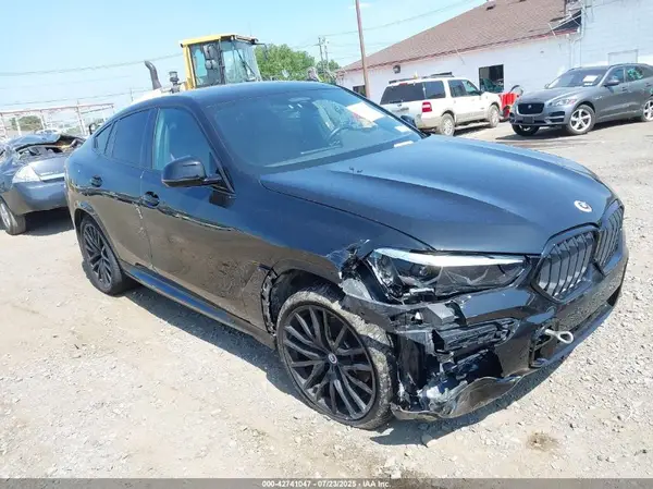 5UXCY6C01P9R29462 2023 BMW X6 - Image 1