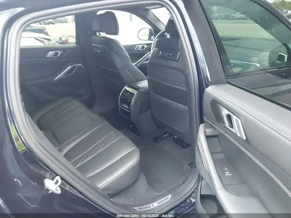 5UXCY6C01P9R87121 2023 BMW X6 - Image 8