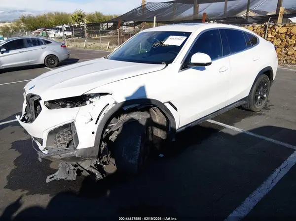 5UXCY6C02L9C90683 2020 BMW X6 - Image 2