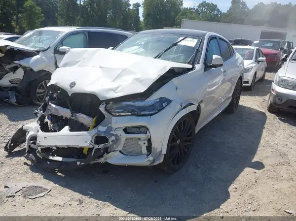5UXCY6C02N9J06794 2022 BMW X6 - Image 2