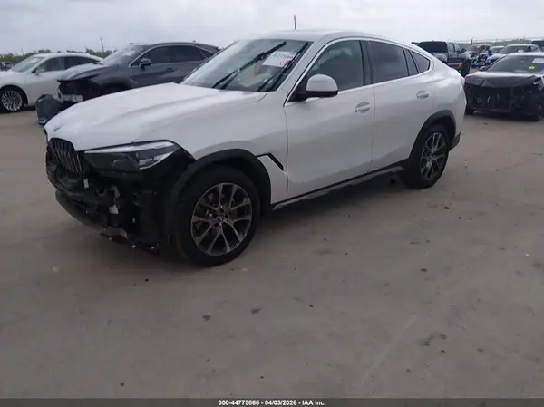 5UXCY6C02N9K81126 2022 BMW X6 - Image 2