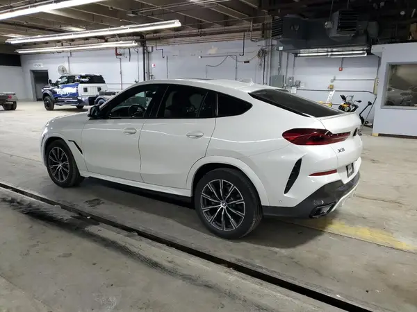 5UXCY6C04L9D05944 2020 BMW X6 - Image 2