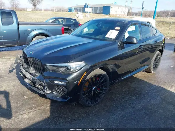 5UXCY6C04M9E35207 2021 BMW X6 - Image 2