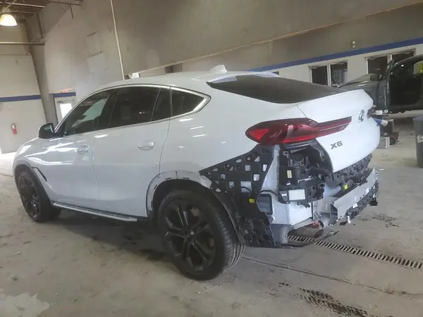 5UXCY6C04N9K94380 2022 BMW X6 - Image 2