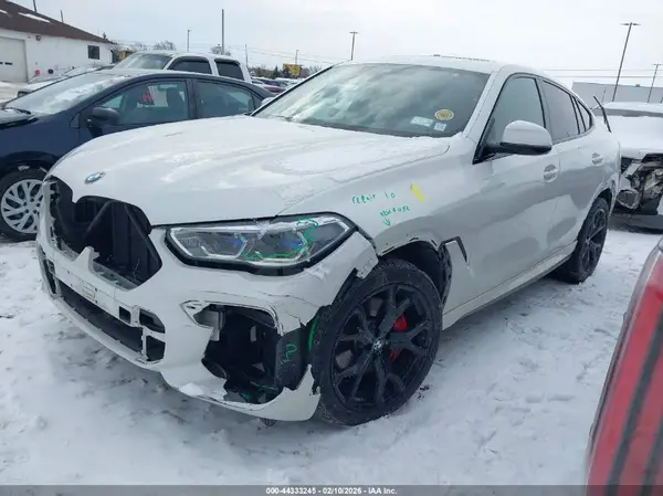 5UXCY6C05N9L64520 2022 BMW X6 - Image 2