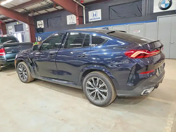 5UXCY6C06L9C37565 2020 BMW X6 - Image 2