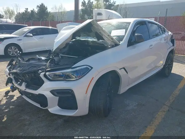 5UXCY6C06N9M73245 2022 BMW X6 - Image 2