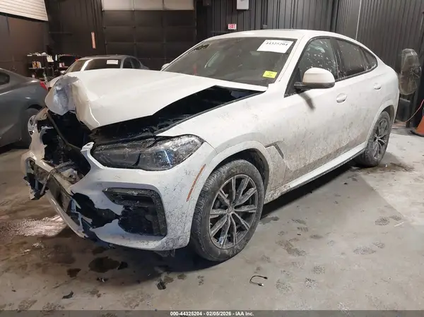 5UXCY6C06P9R42532 2023 BMW X6 - Image 2