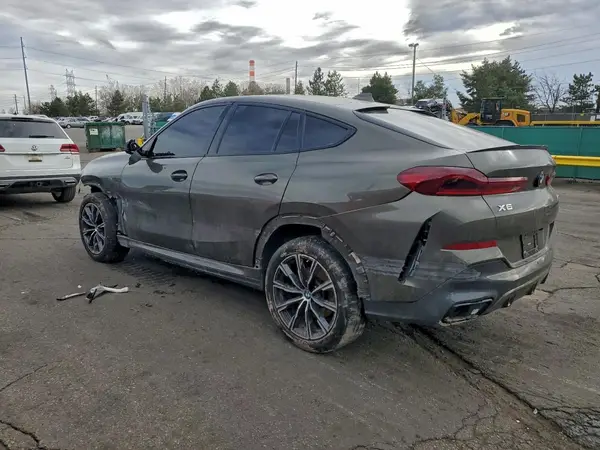 5UXCY6C07N9M41047 2022 BMW X6 - Image 2