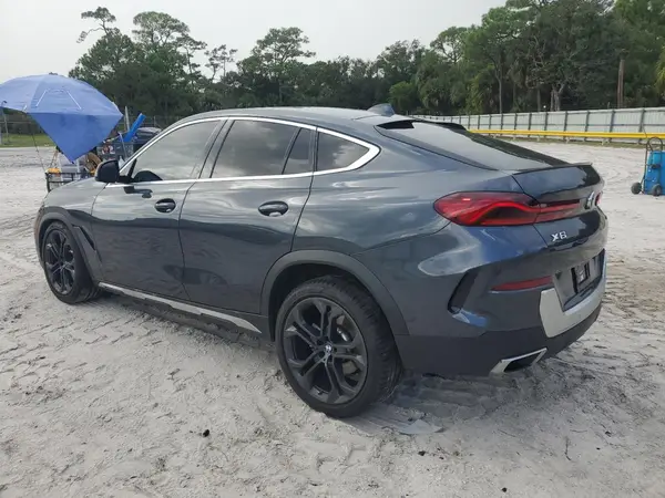 5UXCY6C08N9K50110 2022 BMW X6 - Image 2