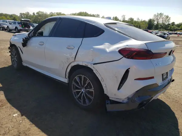 5UXCY6C08N9M22202 2022 BMW X6 - Image 2