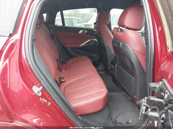 5UXCY6C08N9M30719 2022 BMW X6 - Image 8