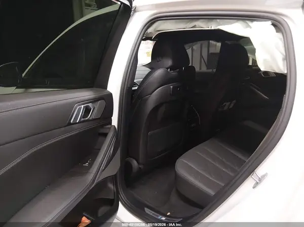 5UXCY6C08P9N58641 2023 BMW X6 - Image 8