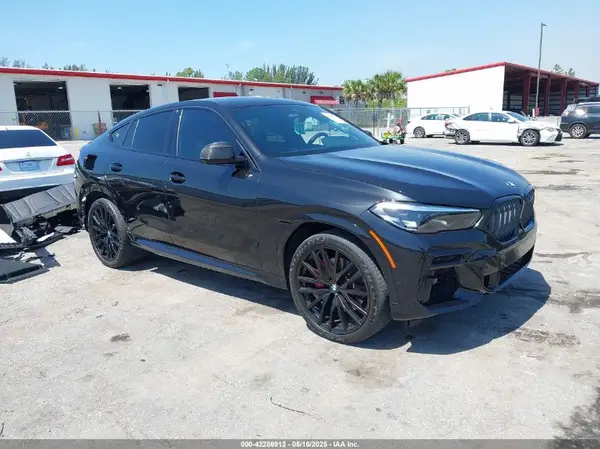 5UXCY6C09N9L97438 2022 BMW X6 - Image 1