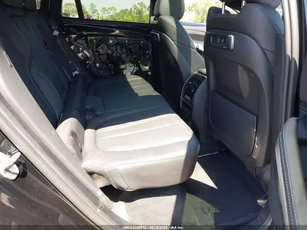 5UXCY6C09N9L97438 2022 BMW X6 - Image 8