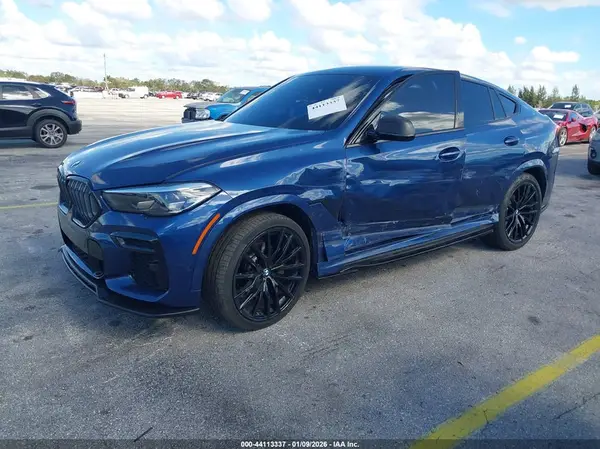 5UXCY6C09N9N24365 2022 BMW X6 - Image 2