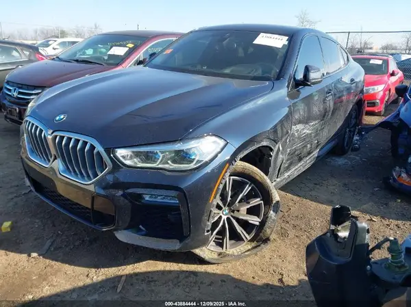 5UXCY6C0XL9B58626 2020 BMW X6 - Image 2