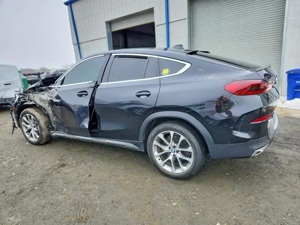 5UXCY6C0XL9C72500 2020 BMW X6 - Image 2