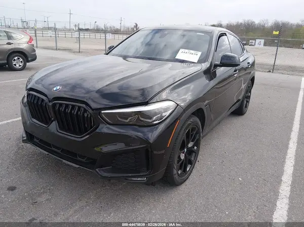 5UXCY6C0XL9D49592 2020 BMW X6 - Image 2