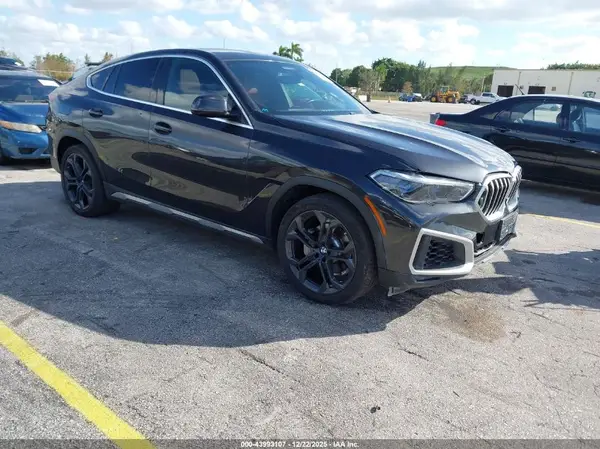 5UXCY6C0XM9E24227 2021 BMW X6