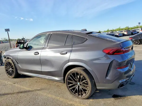 5UXCY6C0XN9J51644 2022 BMW X6 - Image 2