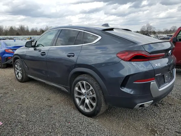 5UXCY6C0XN9K81357 2022 BMW X6 - Image 2