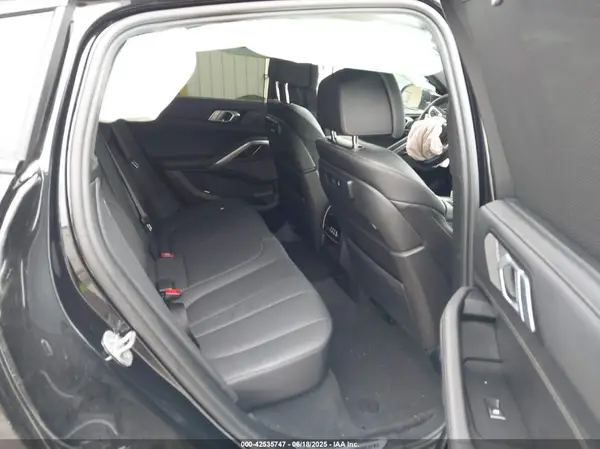 5UXCY8C02N9K87407 2022 BMW X6 - Image 8