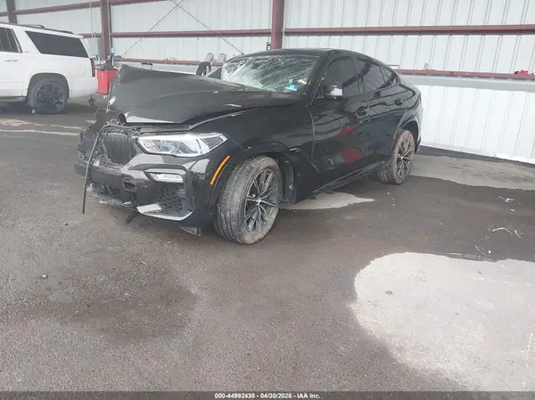 5UXCY8C03L9D45363 2020 BMW X6 - Image 2