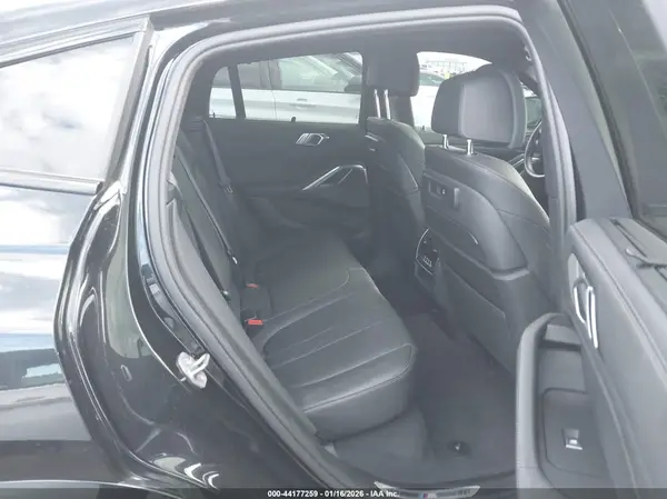 5UXCY8C03P9N45341 2023 BMW X6 - Image 8