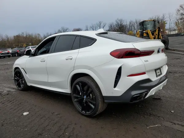 5UXCY8C04M9E53654 2021 BMW X6 - Image 2