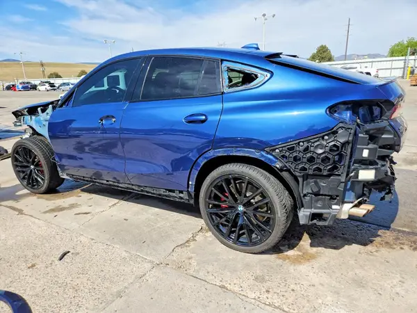 5UXCY8C04N9J15072 2022 BMW X6 - Image 2