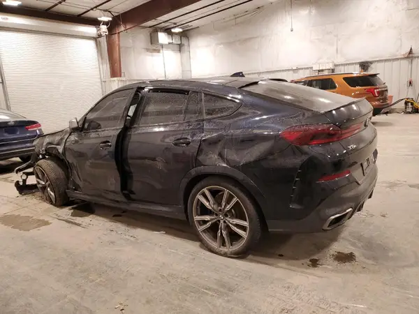 5UXCY8C05M9E21862 2021 BMW X6 - Image 2
