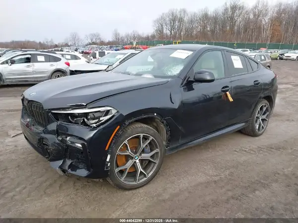 5UXCY8C06M9H32393 2021 BMW X6 - Image 2