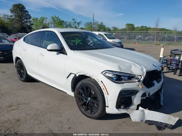 5UXCY8C07M9E09762 2021 BMW X6 - Image 1