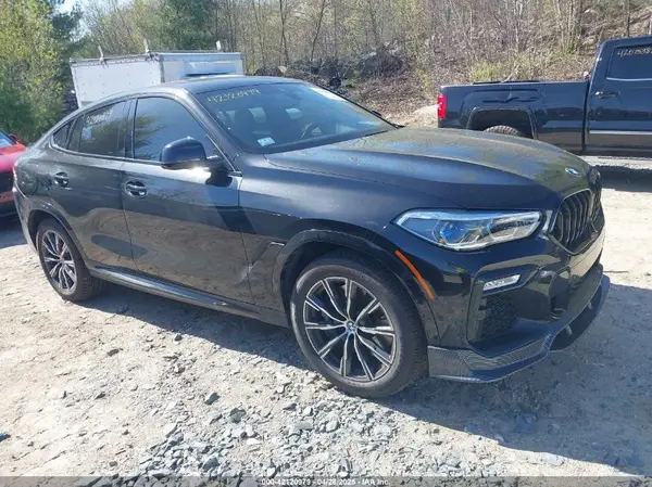 5UXCY8C08M9E32340 2021 BMW X6 - Image 1