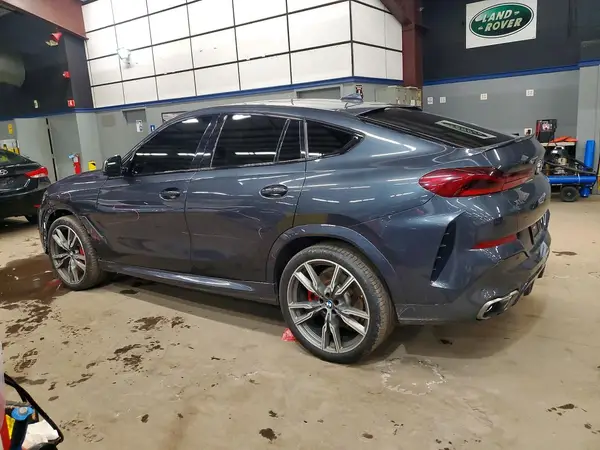 5UXCY8C0XN9M57643 2022 BMW X6 - Image 2